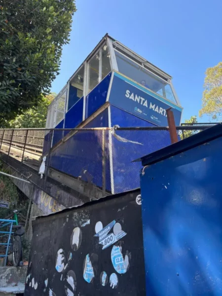 O funicular da Favela Santa Marta