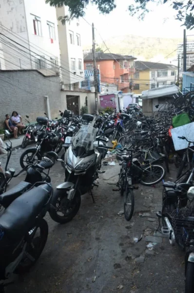 Estacionamento da Favela Santa Marta