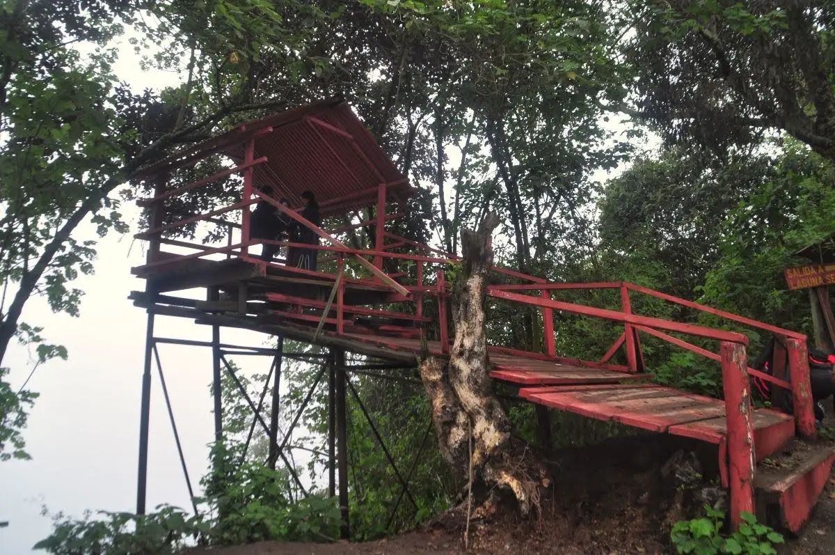sketchy red kiosk overlooking laguna chicabal