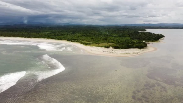 Mahambo: a Calm Beach Village in Madagascar’s Northeast
