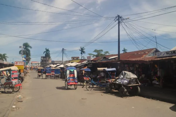 Market street in Toamasina