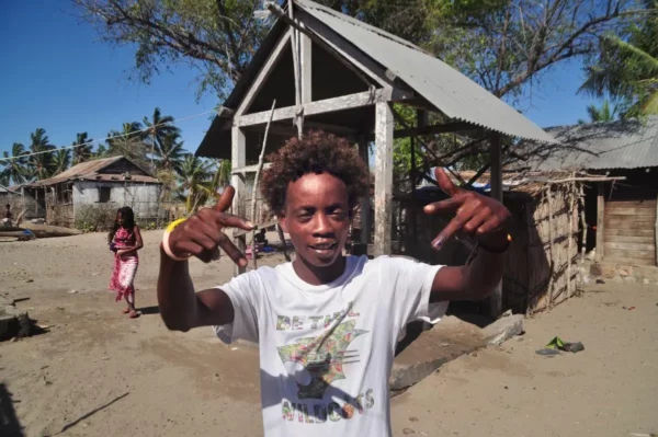 Jeune homme du village de Betania près de Morondava