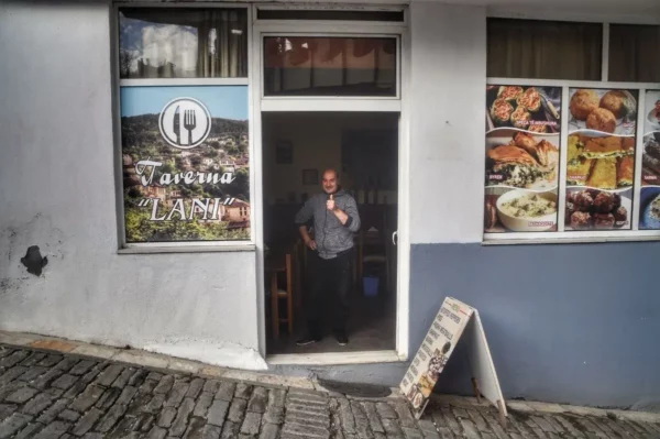 ταβέρνα στο αργυρόκαστρο