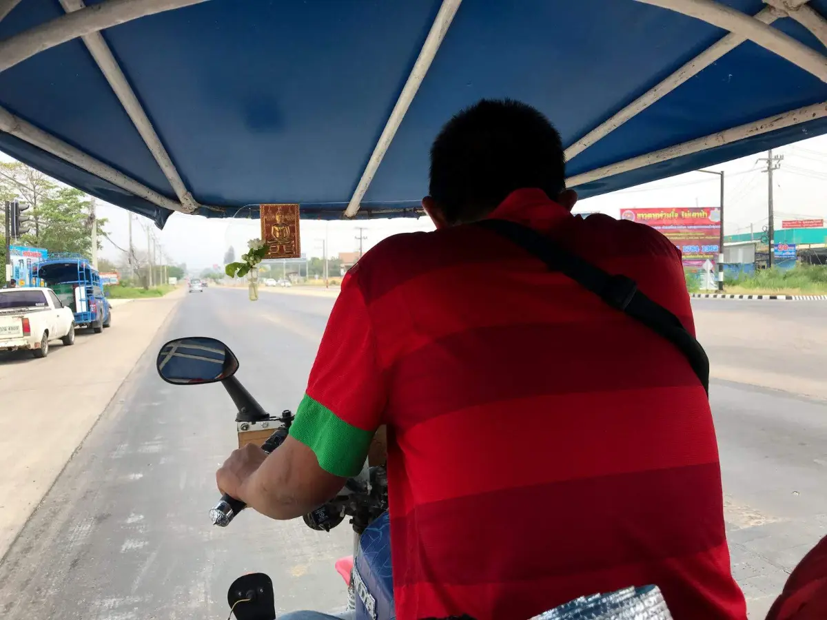 Στο τουκτούκ προς τα σύνορα ταιλανδης βιρμανίας