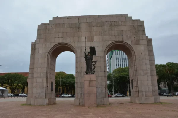 Monument to the Expeditionary at the south entrance of Redenção Park in porto alegre