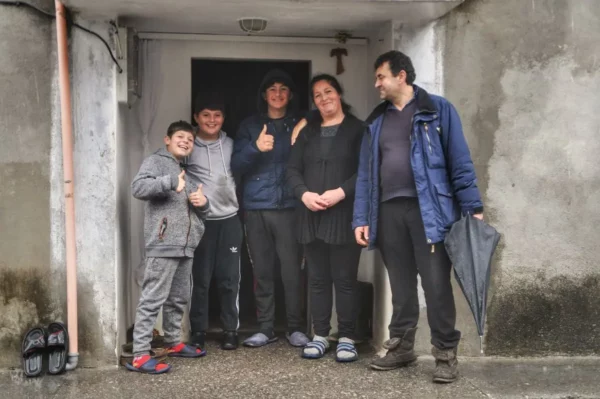 Φιλόξενη οικογένεια αλβανών