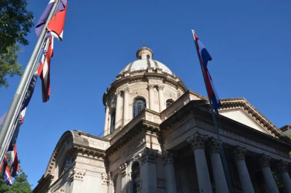 Pantheon building in acuncion, paraguay