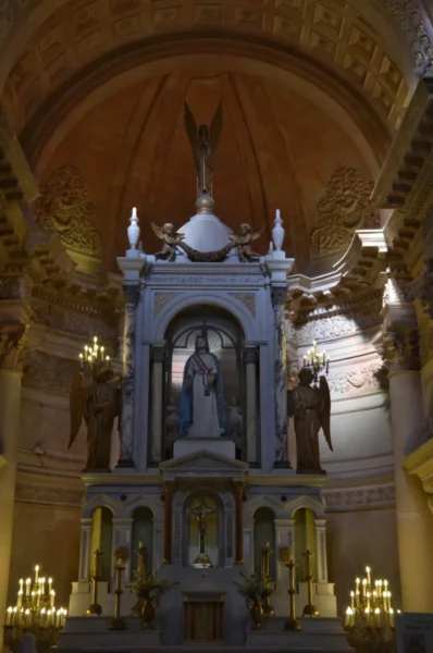 The altar inside the pantheon of acuncion, paraguay