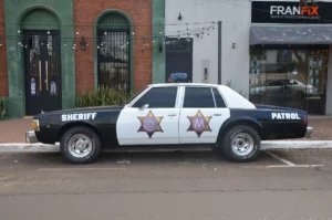 sheriff car in encarnacion, paraguay