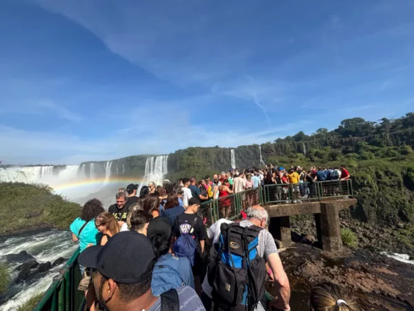 crowd pushing their way to the viewpoint of santa maria in iguacu national park in brazil