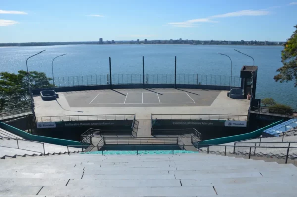 View of the Paraná and Paraguay over the Paraguay Park amphitheater in posadas, argentina