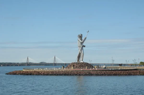 View across the Paraná from the waterfront of Posadas