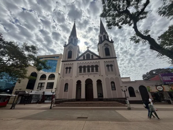 San José Cathedral in posadas argentina under a cloudy sky