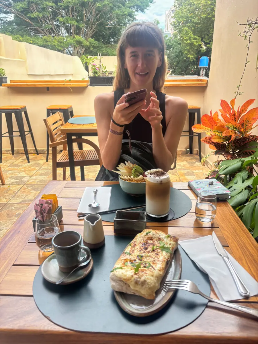 Lunch at a nice café in central posadas, argentina