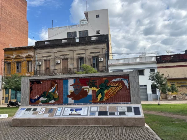 Monument to the fallen soldiers on the Malvinas (Falkland Islands) War on Plaza Soldado Argentino in santa fe, argentina 