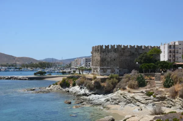 Bourtzi Castle and the center of Karystos in the background