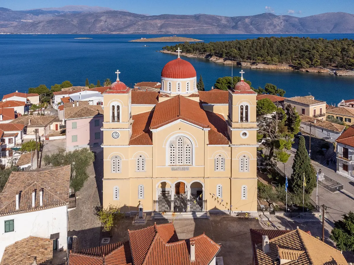 Agios Nikolaos church in Galaxidi