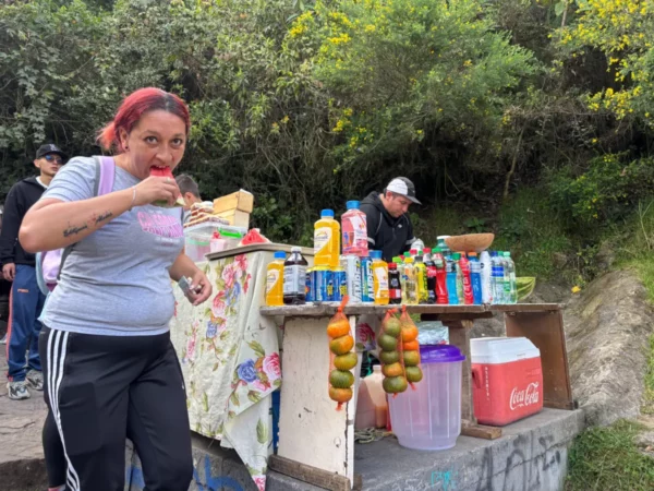 Roadside stall selling drinks, fruit, and snacks along the Monserrate hiking trail in Bogotá